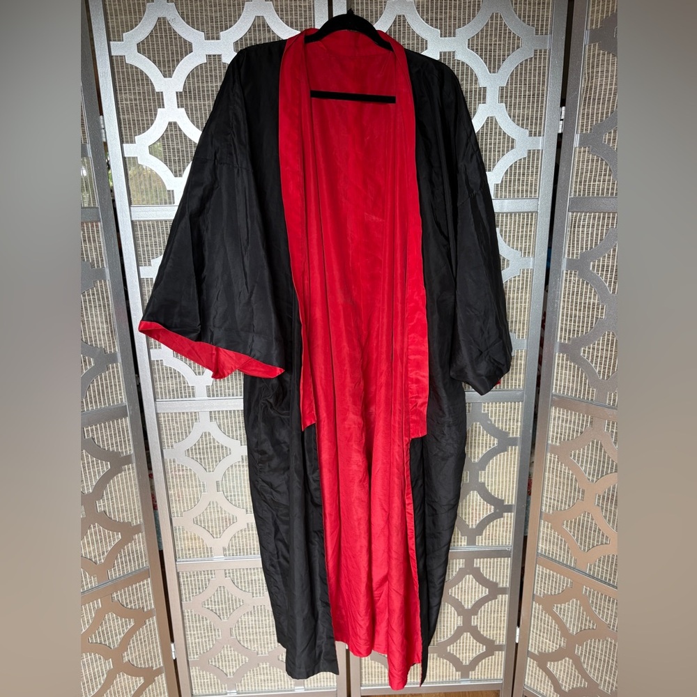 Unisex Halloween cape costume, one size Black and Red